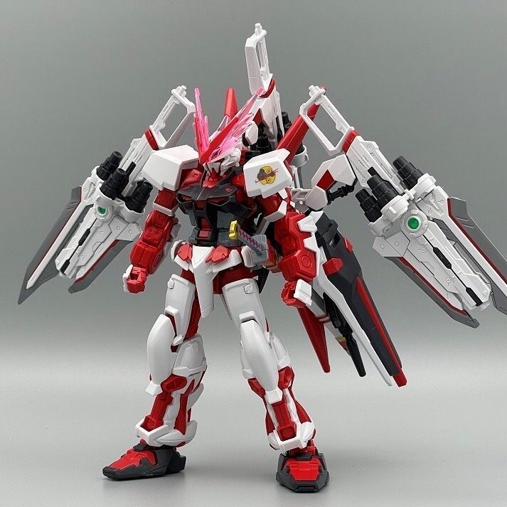 Model Kit Gundam Bandai - Набор для сборки модели гандама Astray