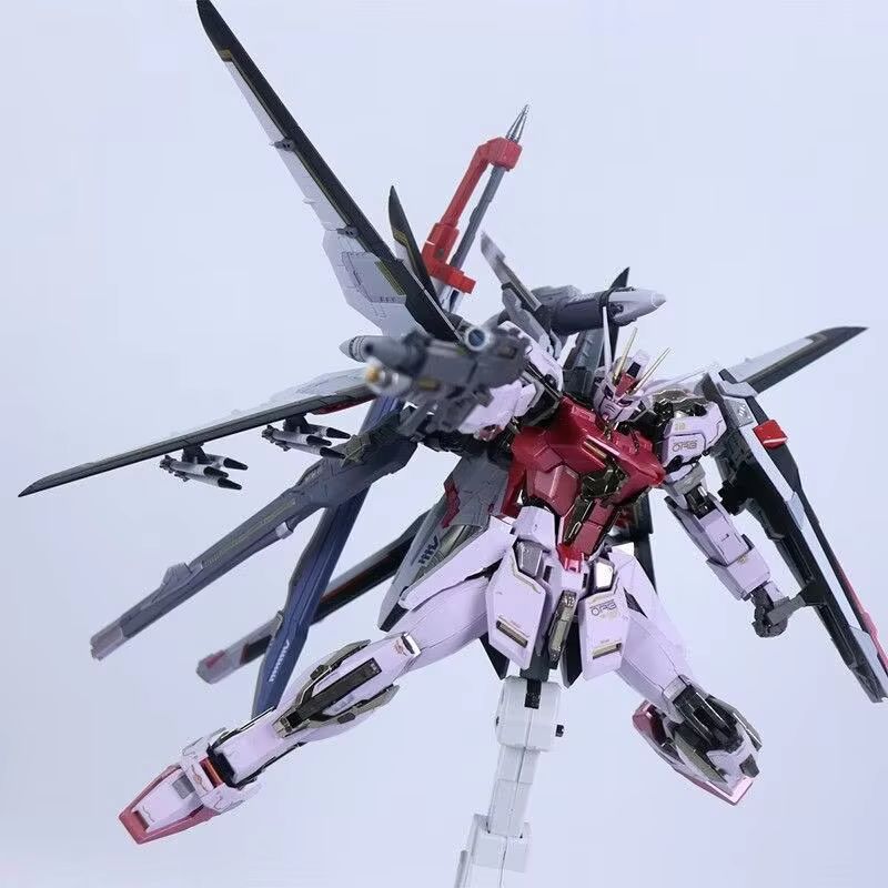 В наличии: 8835 Strike Rouge M – обзор и цена Model Kit Gundam Mg