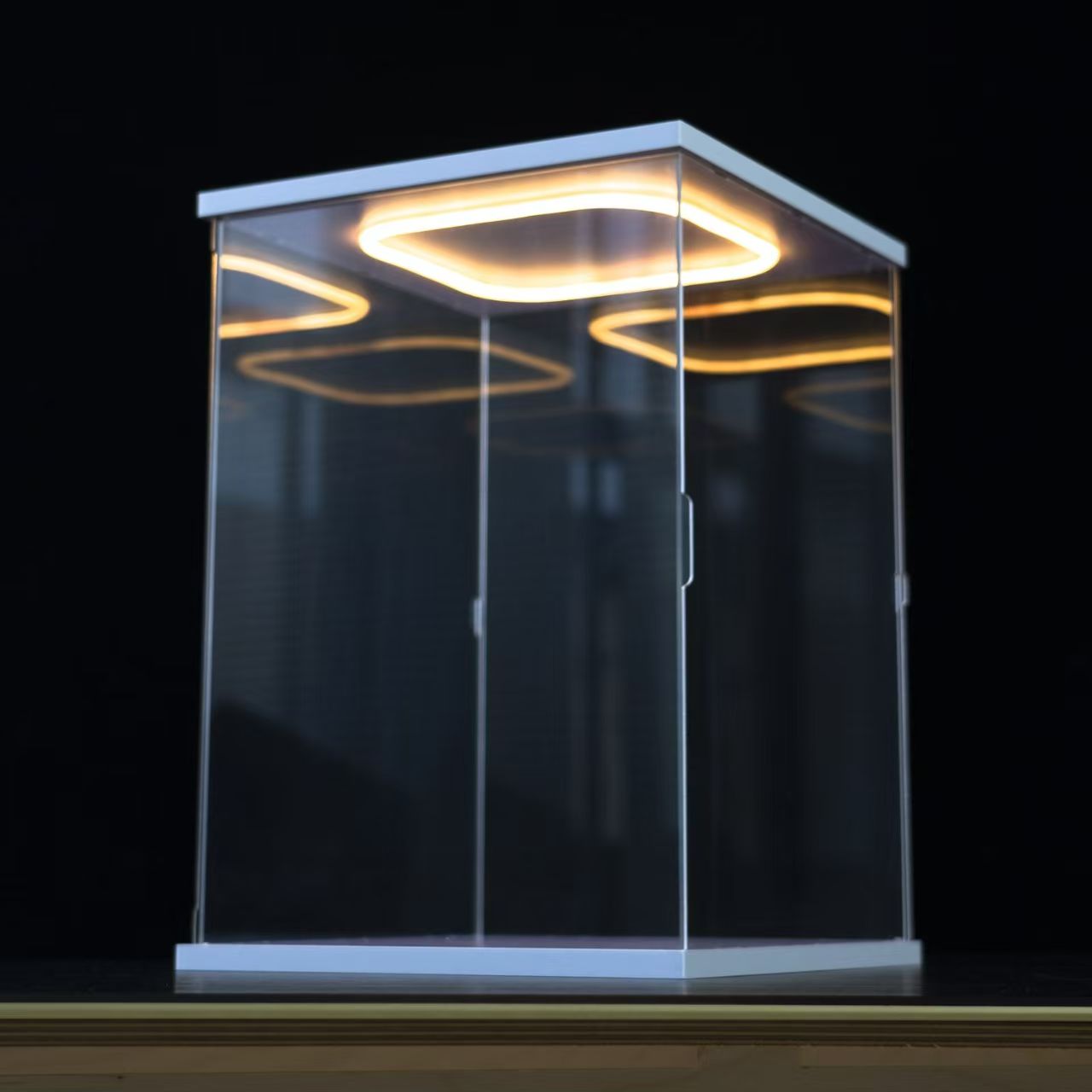 Прозрачный акриловый шкаф-витр – обзор и цена Model Kit Display Case